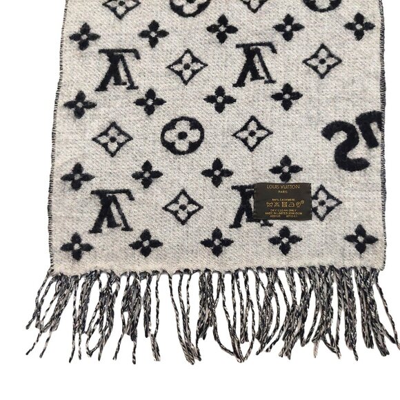 Louis Vuitton LV Supreme Black & White Monogram Cashmere Scarf - Picture 13 of 15
